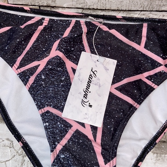 Lanmiya Black White and Pink Bikini Bottom Size XL - Picture 2 of 5